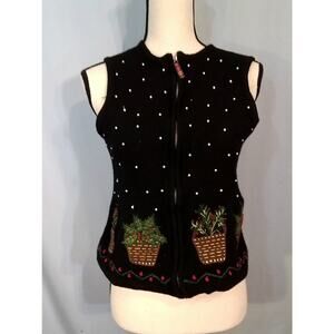 Charter Club Christmas holiday vest black holly baskets